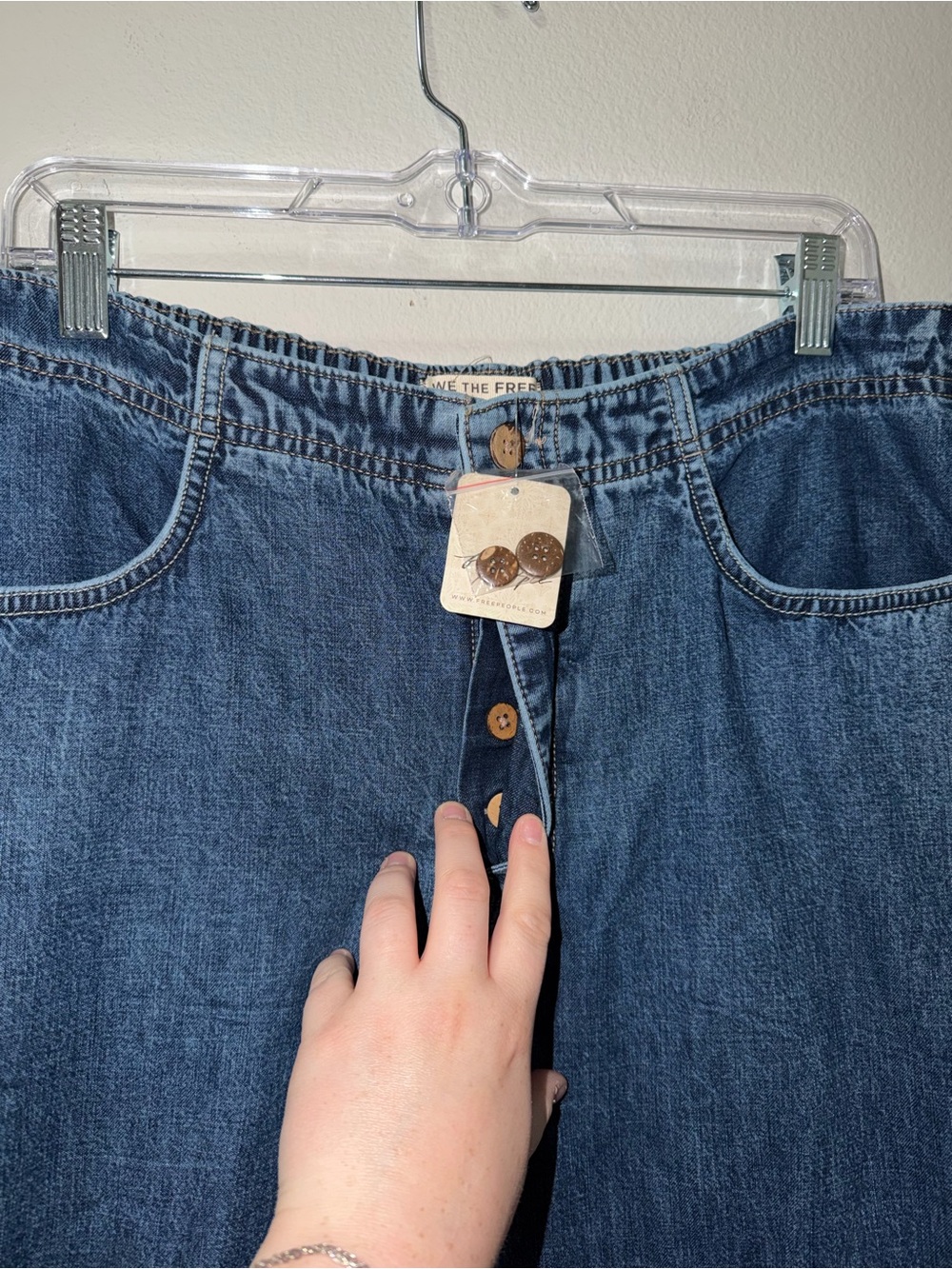 FREE PEOPLE Pants We The Free Love Me Not Bloomer Jeans Wide Leg Crop Large Boho - Picture 6 of 9